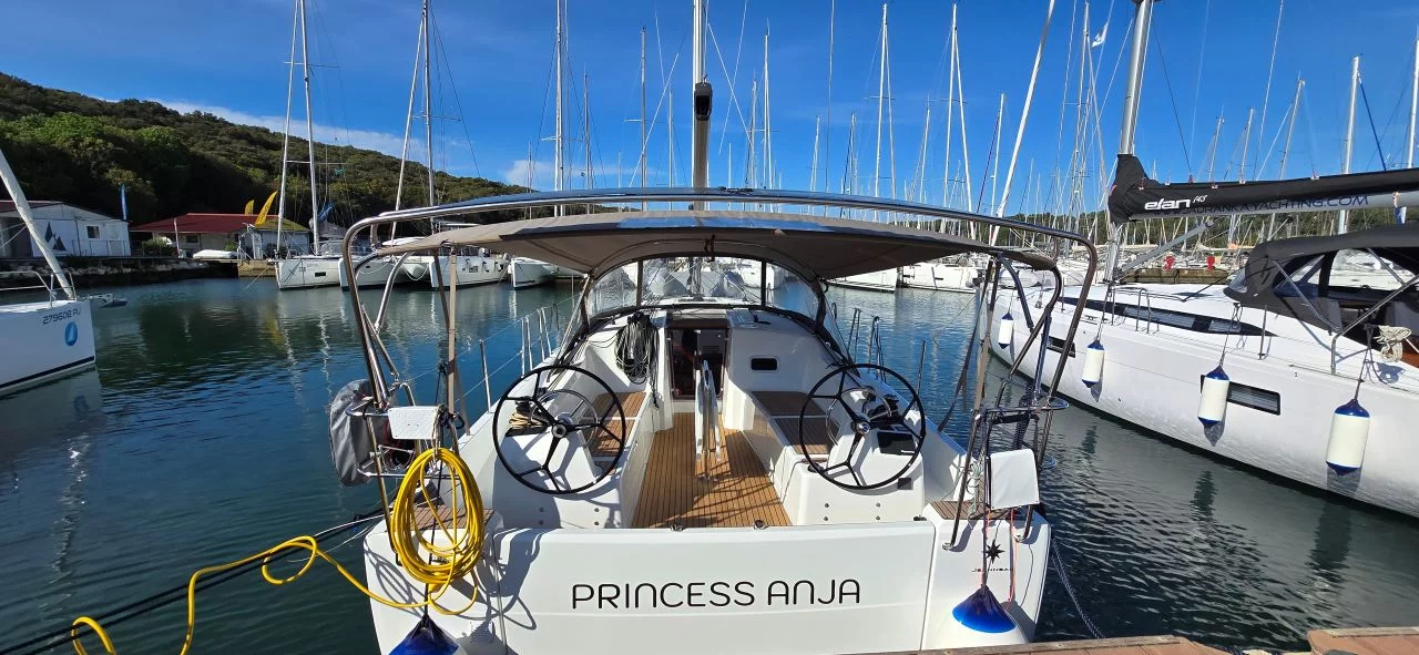 Sun Odyssey 380 (Princess Anja)  - 0