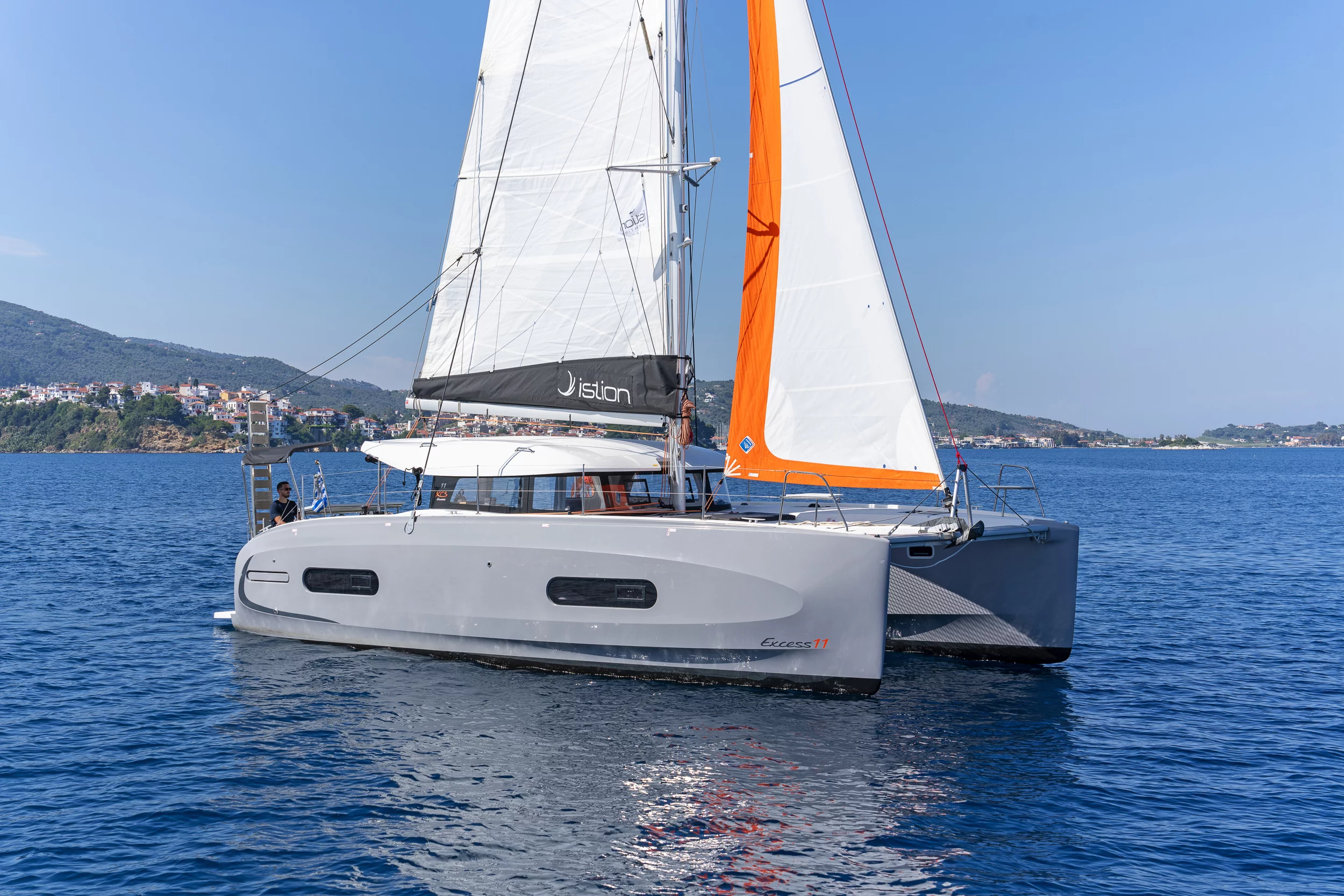 Excess 11 - 4 + 1 + 1 cab. (Luna)  - 7
