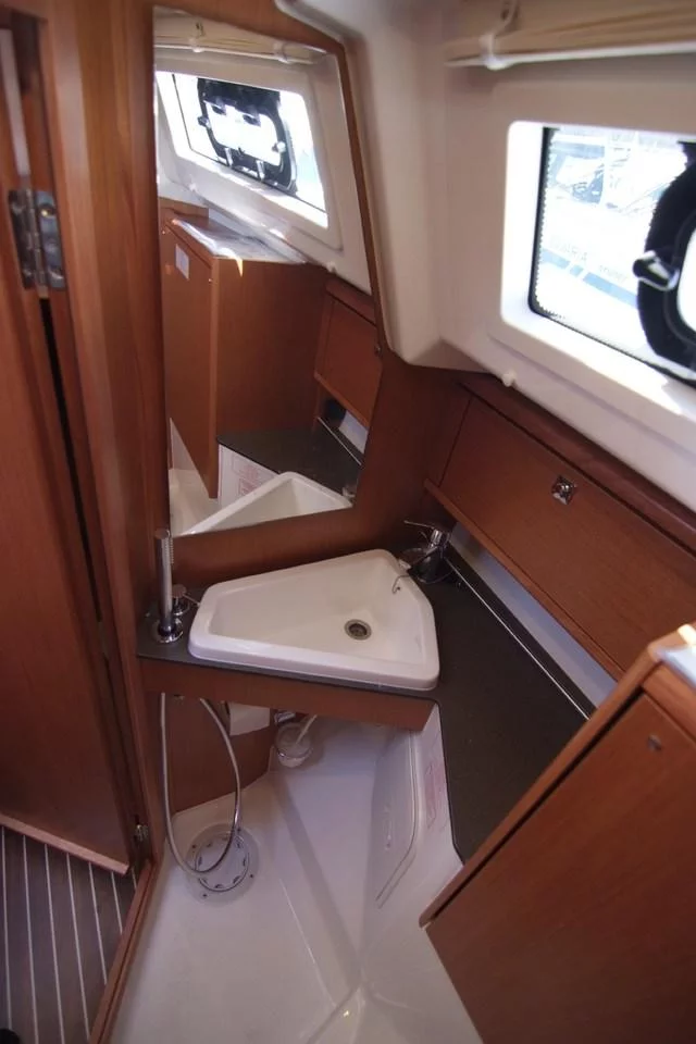 Bavaria Cruiser 34 (Talassa)  - 12