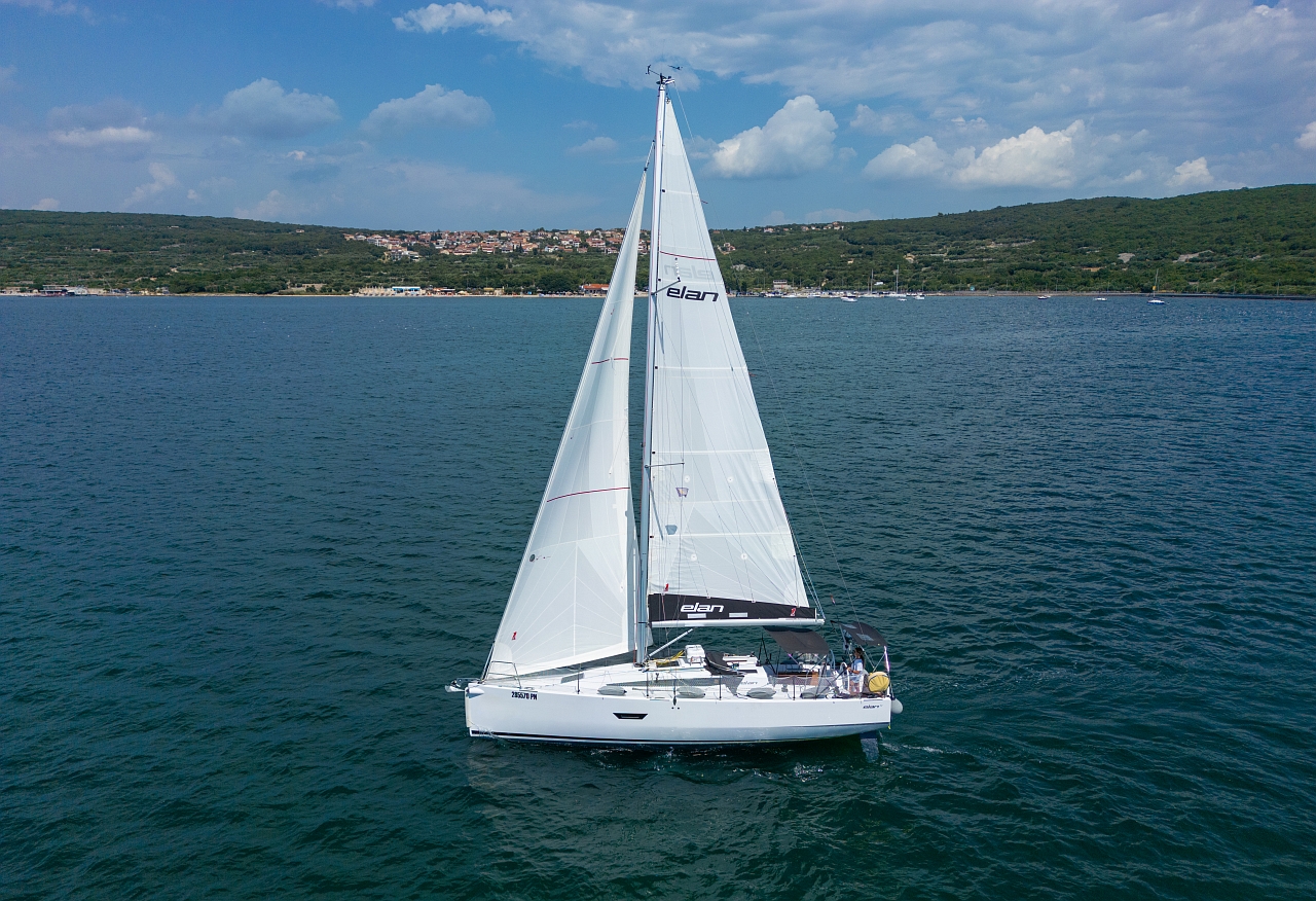 Photo #1 - Elan E4 (Lipa) en Krk - 39799