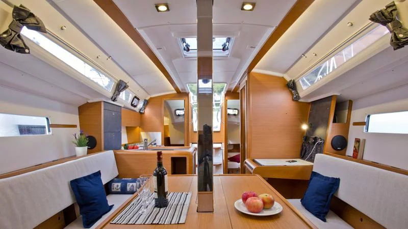 Sun Odyssey 349 (SheShe)  - 8