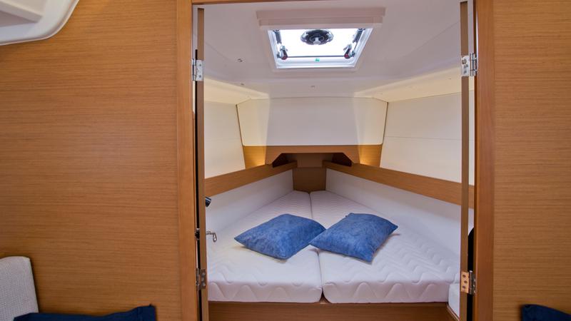 Photo #12 - Sun Odyssey 349 (SheShe) en Pula - 39823