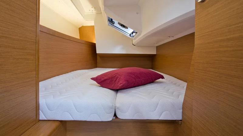 Sun Odyssey 349 (SheShe)  - 12