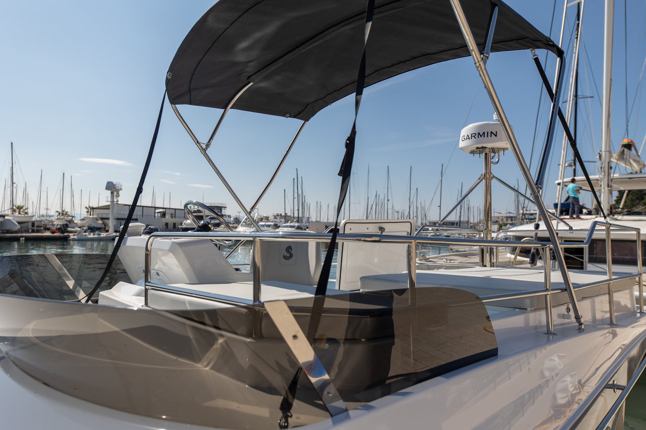 Photo #6 - Antares 11 Fly OB (Desire) in Split - 39837