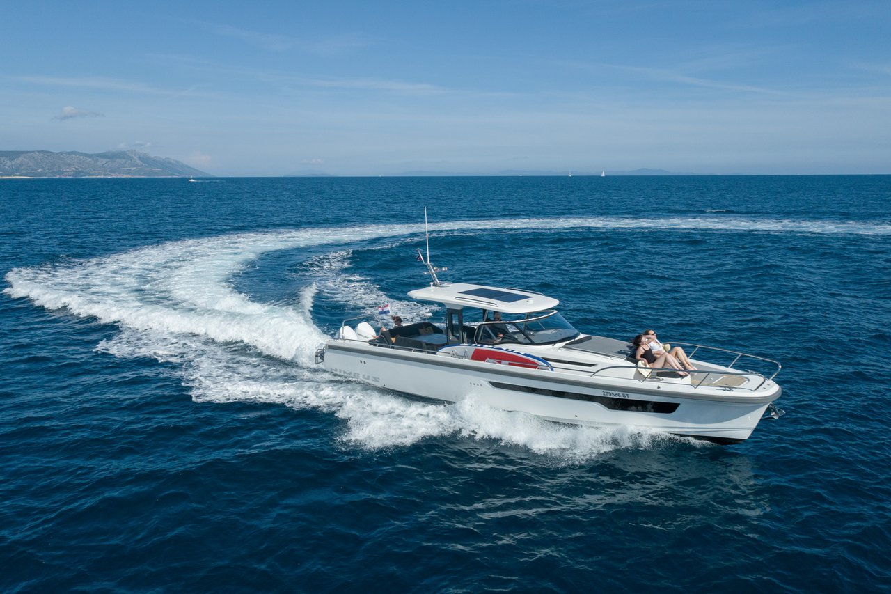 Photo #3 - Nimbus T11 (Pura Vida) in Split - 39849