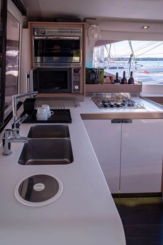 Fountaine Pajot Isla 40 - 4 + 1 cab. (Artemis)  - 11