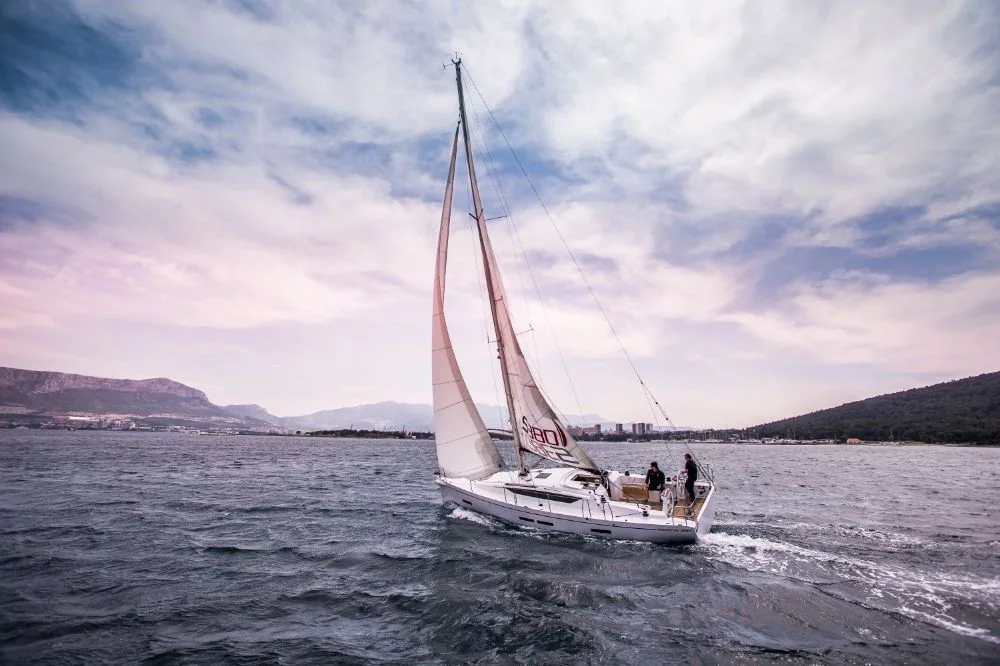 Salona 380 (Navis Celere)  - 4