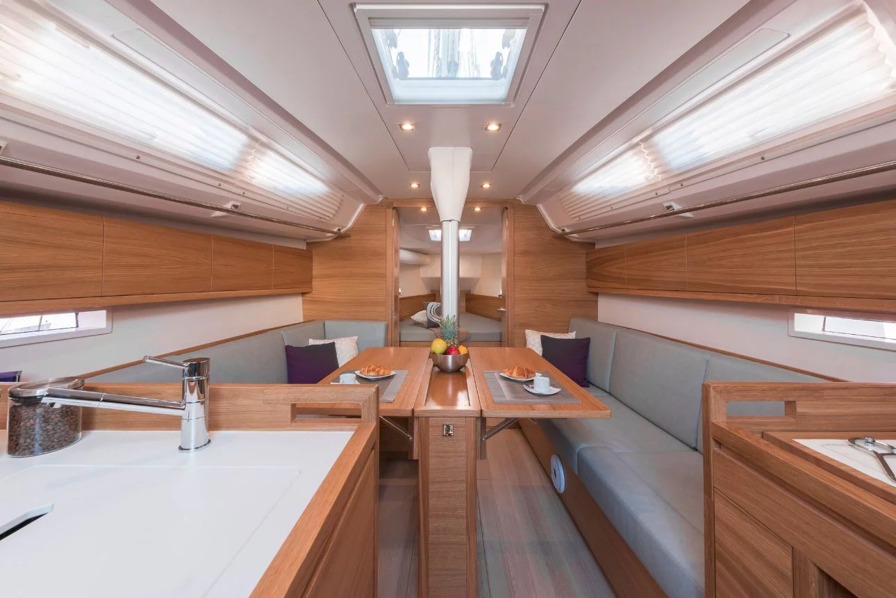 Salona 380 (Navis Celere)  - 6