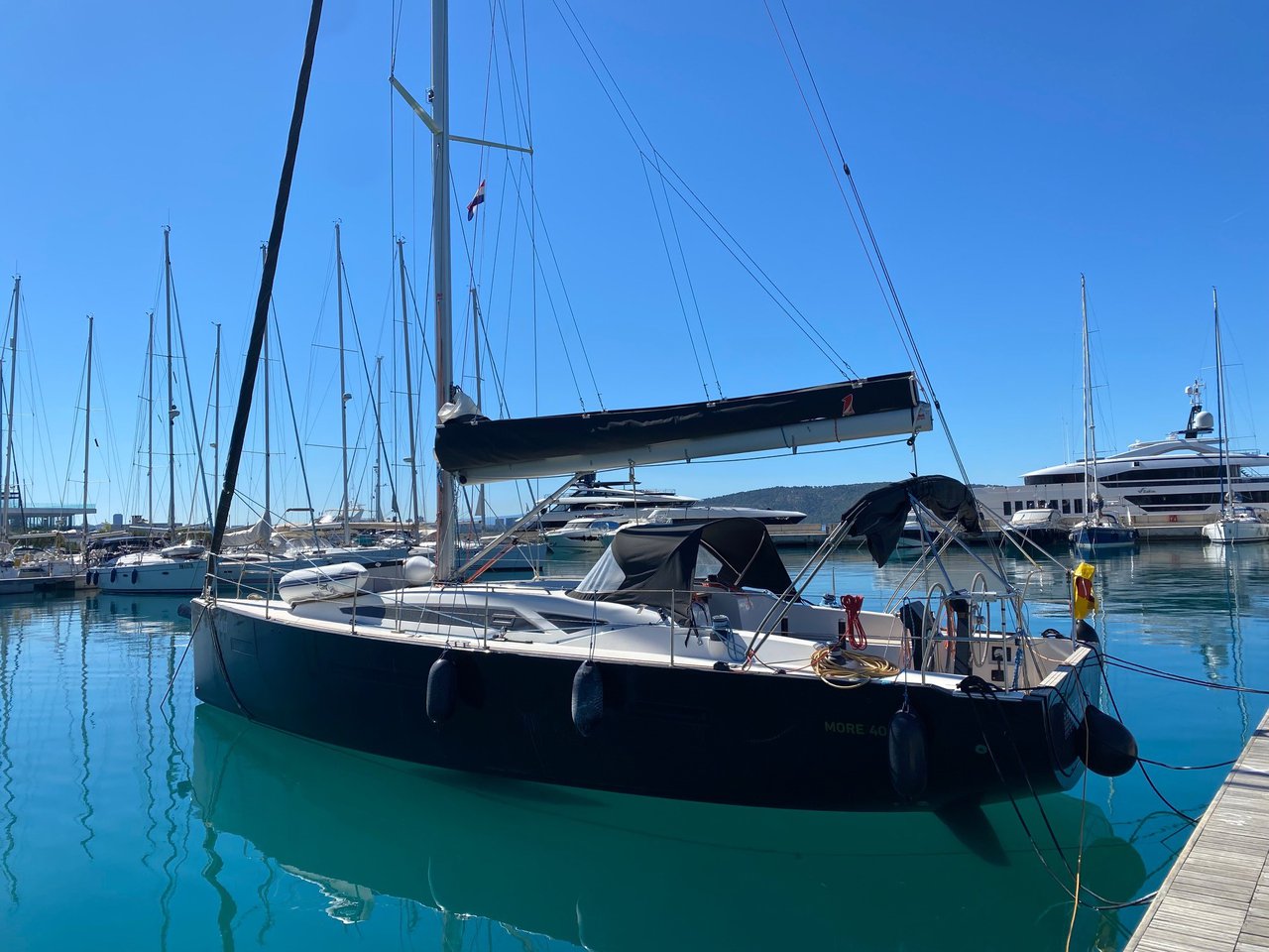 Photo #1 - More 40 (More Black) in Kastela - 39870