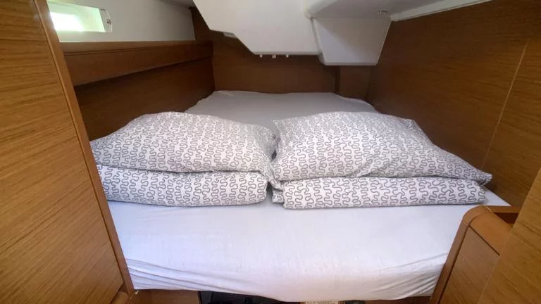Sun Odyssey 389 (Amadeus)  - 15