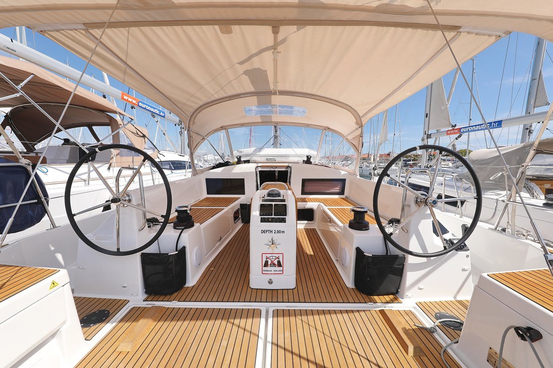 Photo #8 - Sun Odyssey 440 (Waka) en Biograd - 39898