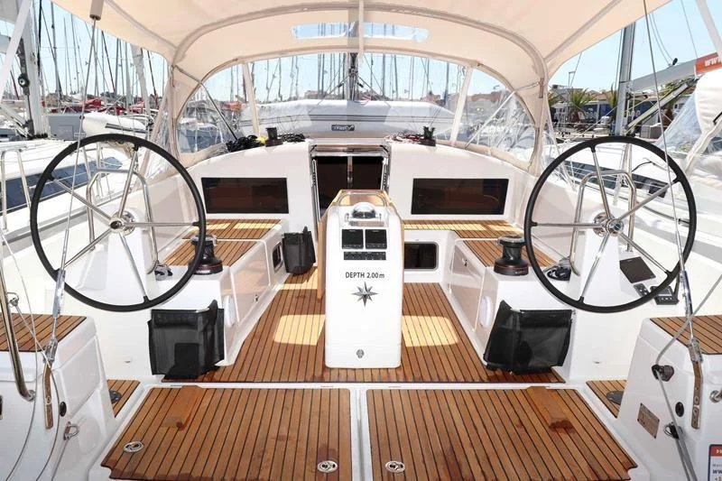 Sun Odyssey 440 (Ana)  - 2
