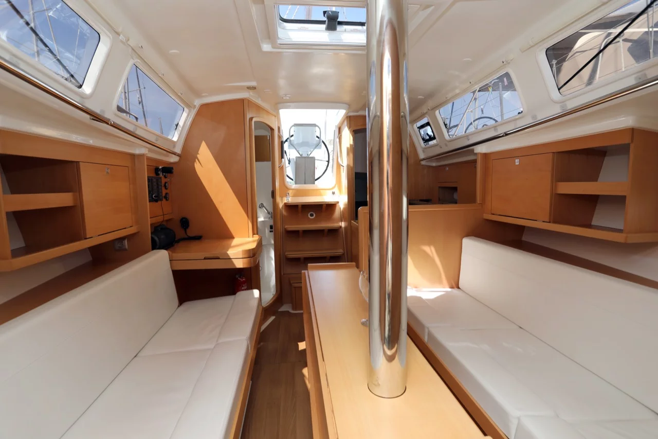 Sun Odyssey 319 (Spider Kiss)  - 4