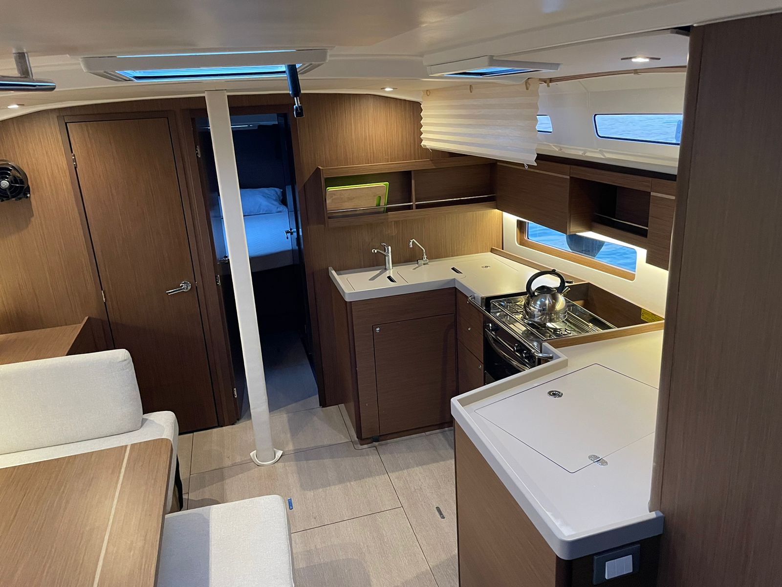 Photo #5 - Oceanis 40.1 (Aurora) en Lefkada - 39925