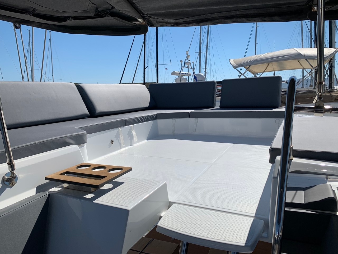 Photo #18 - Fountaine Pajot Elba 45 - 4 + 2 cab. (Kon-tiki) en Lavrion - 39936