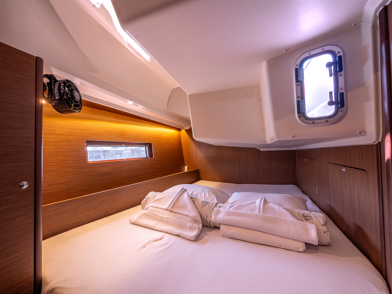 Oceanis 40.1 — photo 23