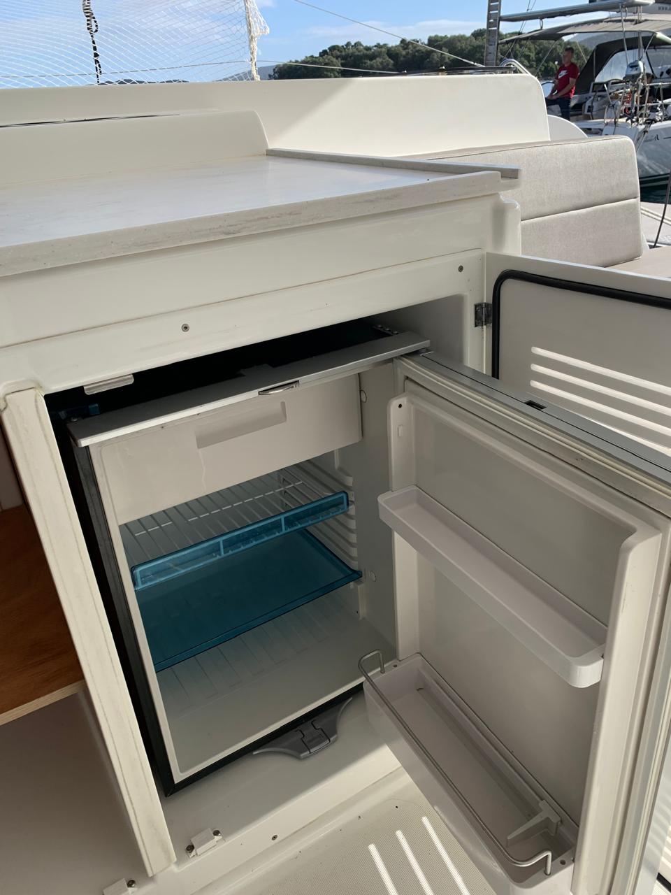 Lagoon 46 - 4 + 1 cab. — photo 4