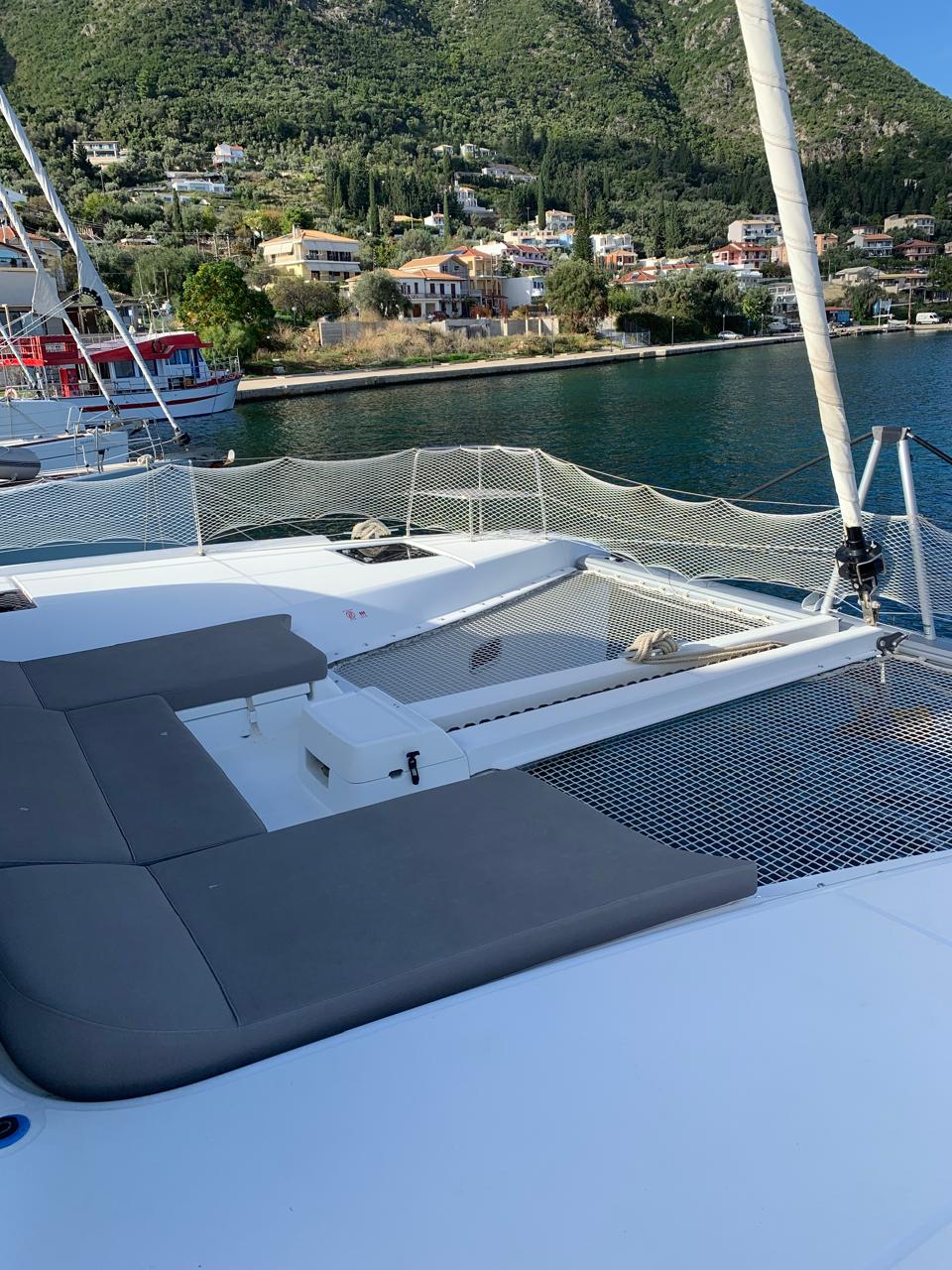 Lagoon 46 - 4 + 1 cab. — photo 8