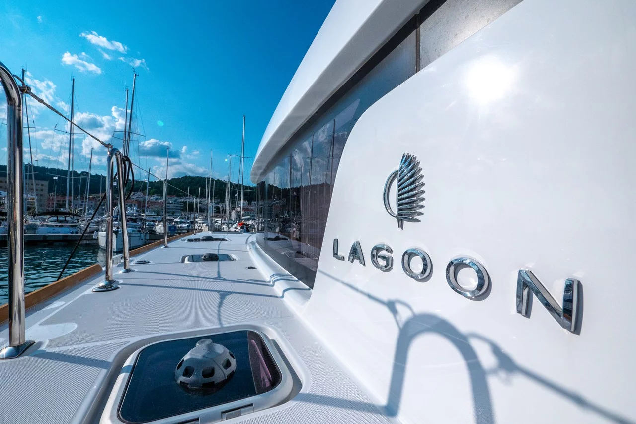Lagoon 40 - 4 + 2 cab (Osprey)  - 10