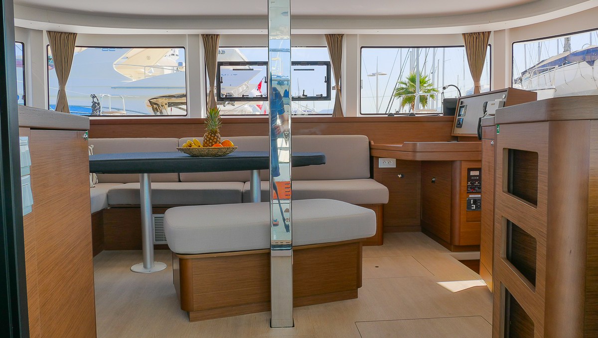Photo #9 - Lagoon 42 - 4 + 2 cab. (Sea Voyager) in Split - 39964