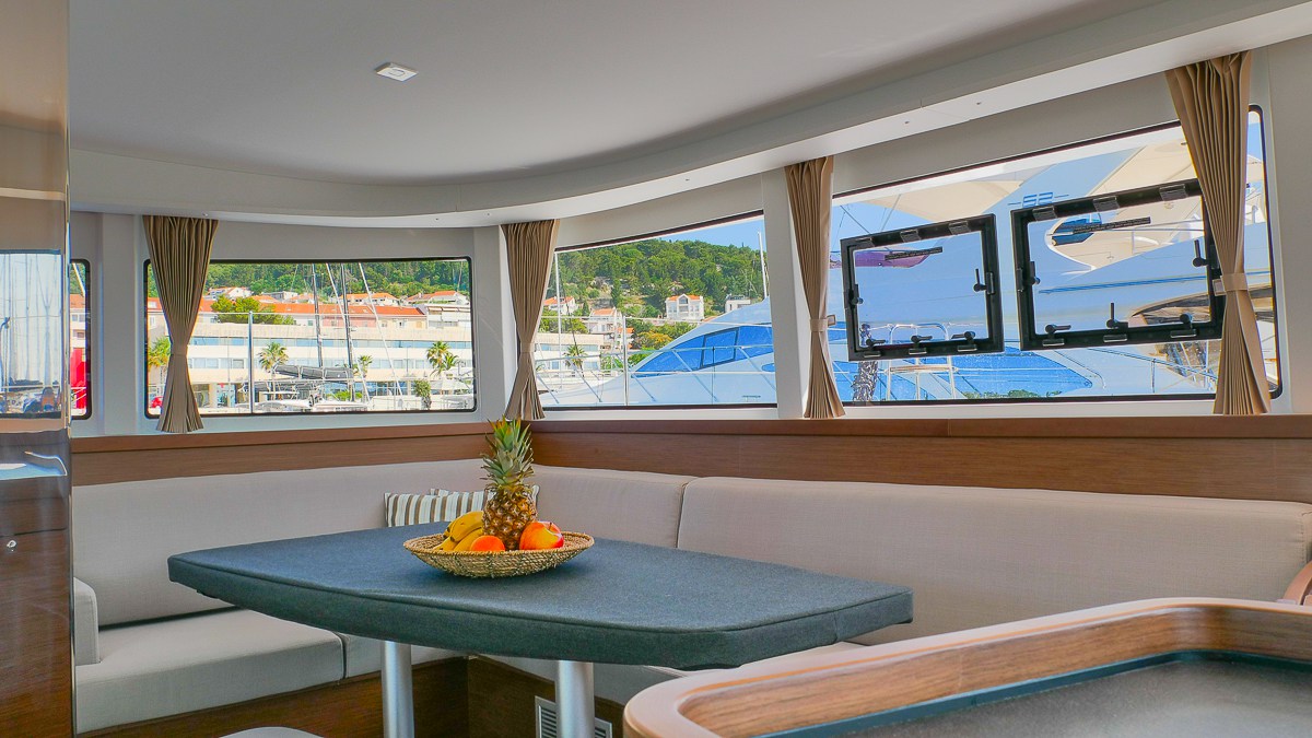 Photo #11 - Lagoon 42 - 4 + 2 cab. (Sea Voyager) in Split - 39964