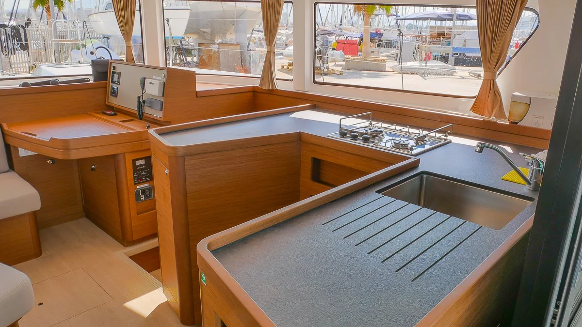 Lagoon 42 - 4 + 2 cab. (Sea Voyager)  - 13