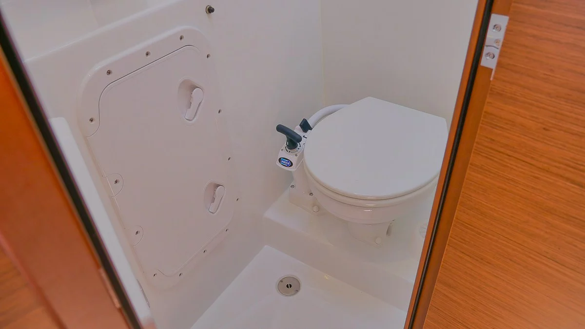 Lagoon 42 - 4 + 2 cab. (Sea Voyager)  - 28