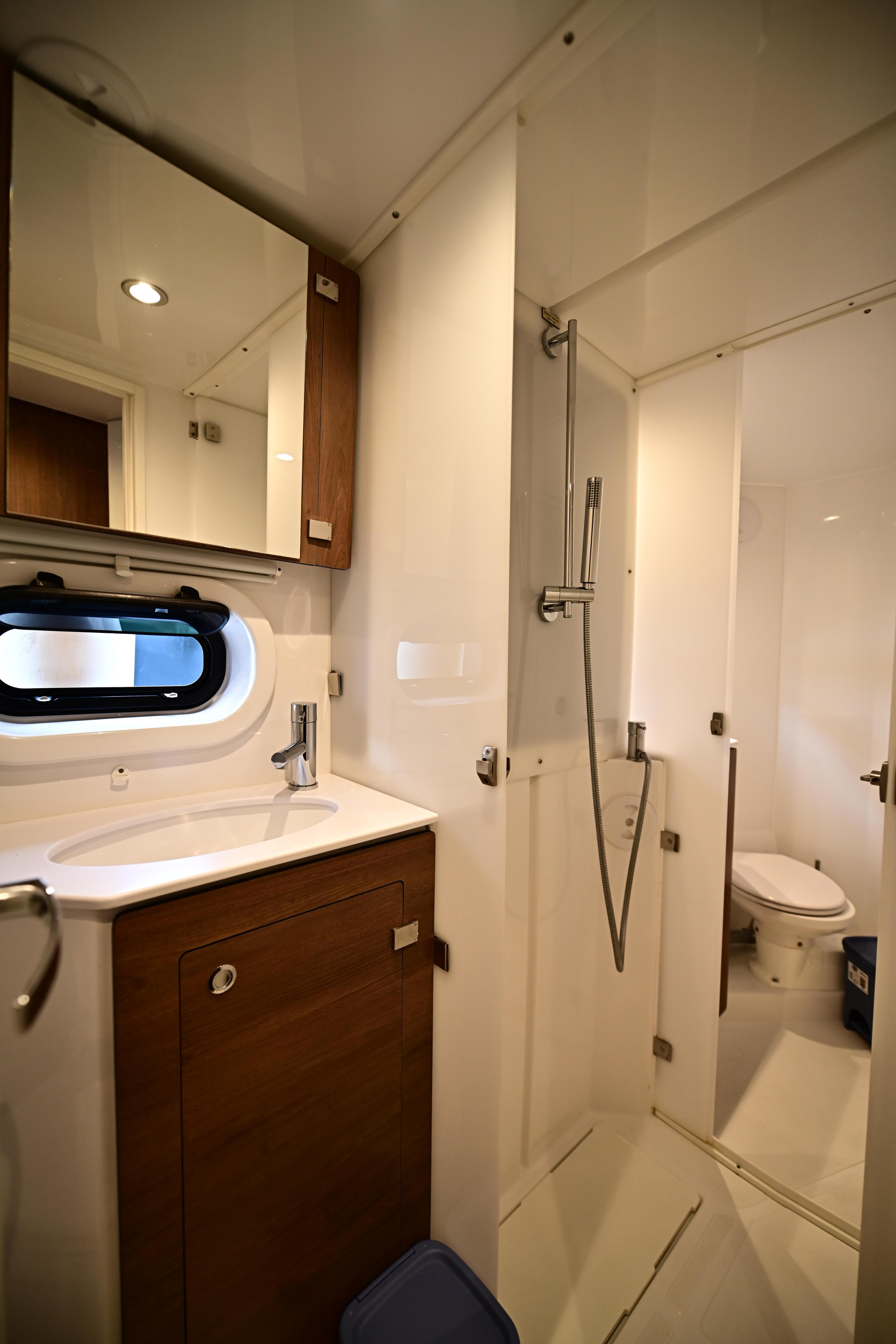 Bali 4.2 - 4 + 1 cab. — photo 6