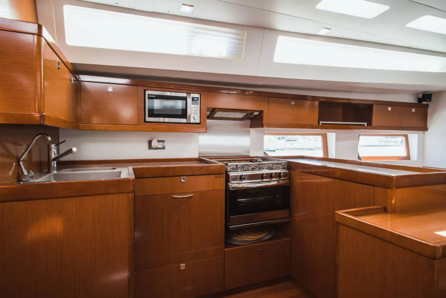 Oceanis 55 - 4 + 1 cab. (Esther)  - 17