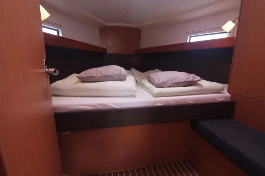 Bavaria Cruiser 37 - 3 cab. (Jugo)  - 15