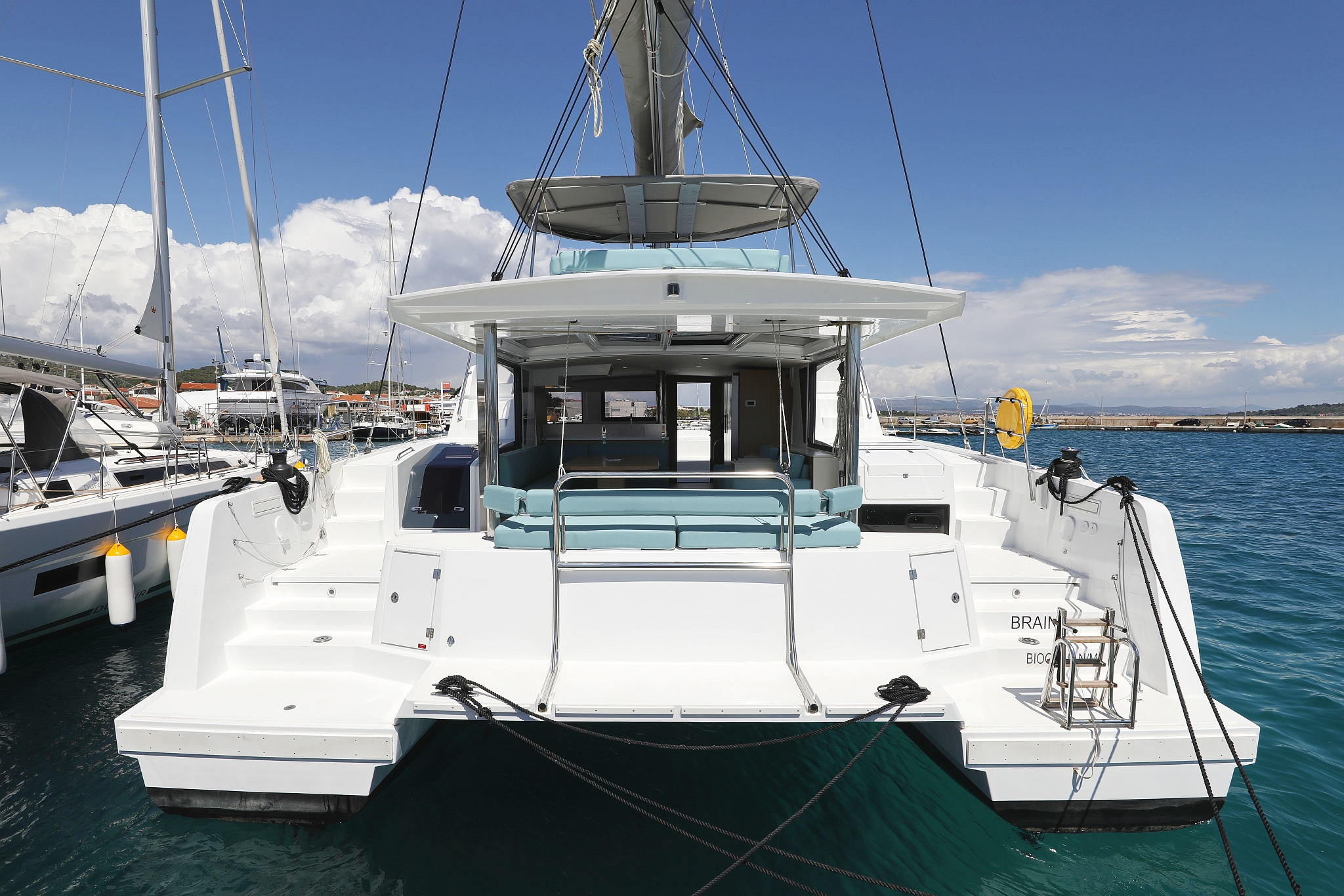 Photo #1 - Bali 4.6 - 4 + 1 cab. (Brain) en Vodice - 40154