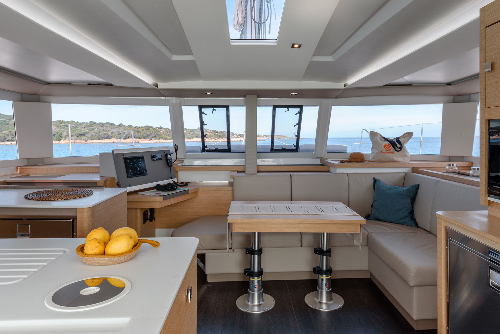 Photo #8 - Fountaine Pajot Astrea 42 - 4 + 1 cab. (Amapola) in Cannigione - 40158