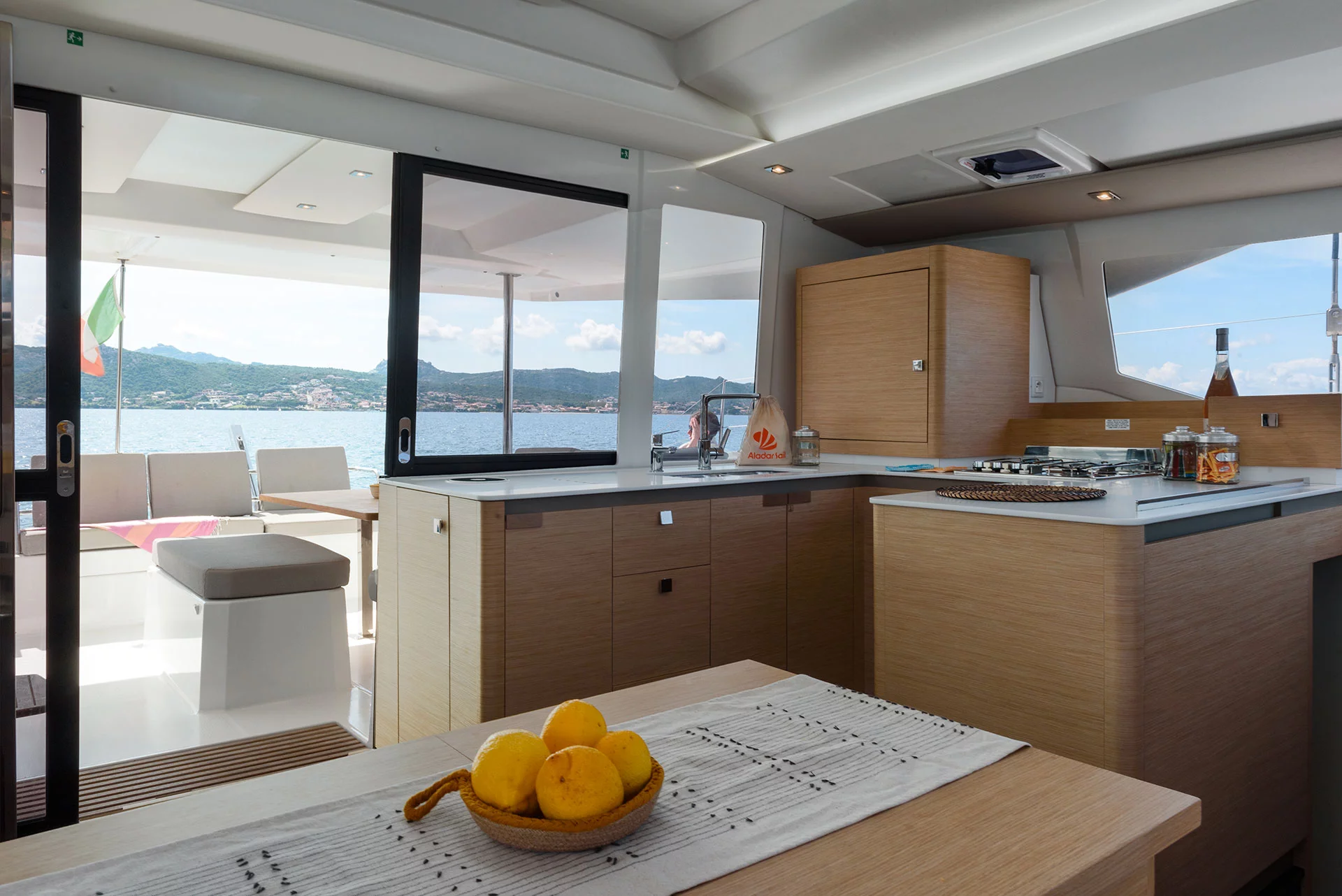 Fountaine Pajot Astrea 42 - 4 + 1 cab. (Amapola)  - 8
