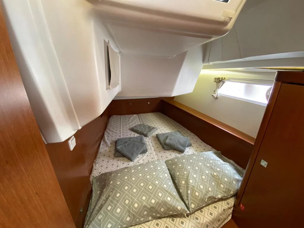 Oceanis 41 (Tina)  - 14