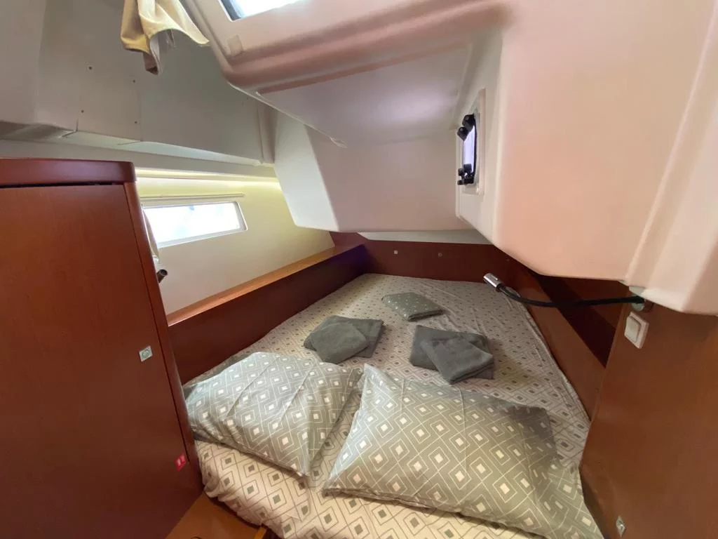Oceanis 41 (Tina)  - 15