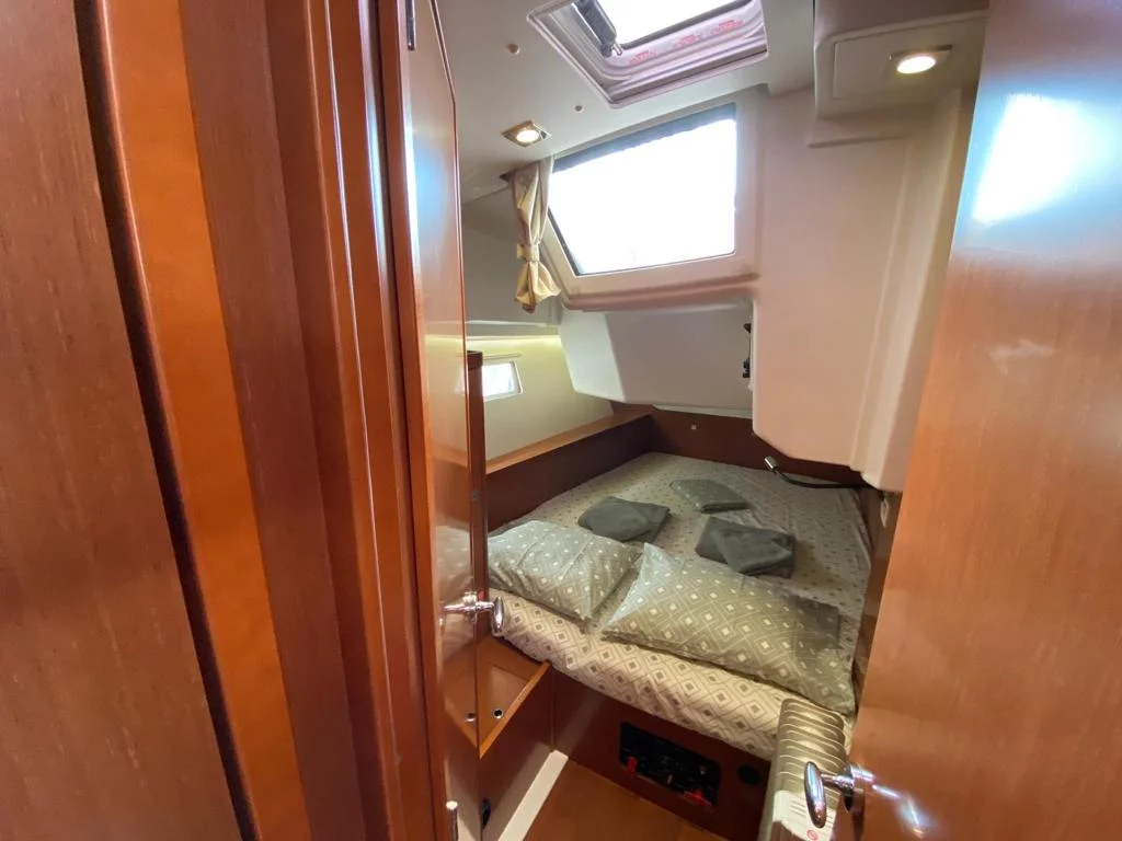 Oceanis 41 (Tina)  - 16