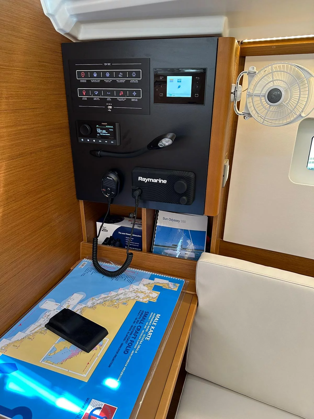 Sun Odyssey 350 - 3 cab. (Star Kiss)  - 14
