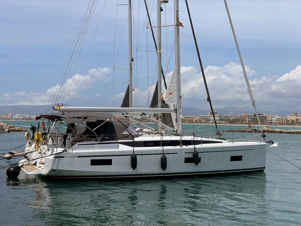Bavaria C42 (Blue Eyes)  - 0