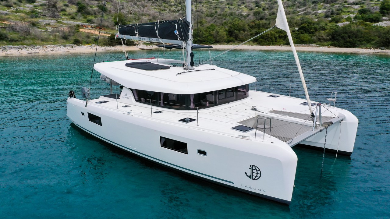 Photo #3 - Lagoon 42 - 4 + 2 cab. (Vesper) in Trogir - 40227