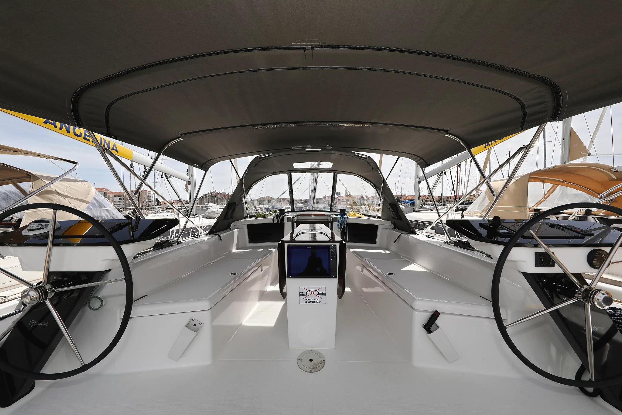 Dufour 41 - 4 cab. (Wild Rose)  - 3