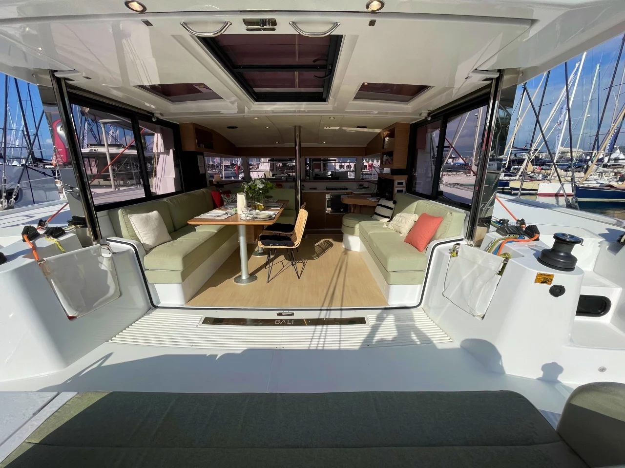 Bali Catsmart OW - 3 + 1 cab. (Hanna)  - 12