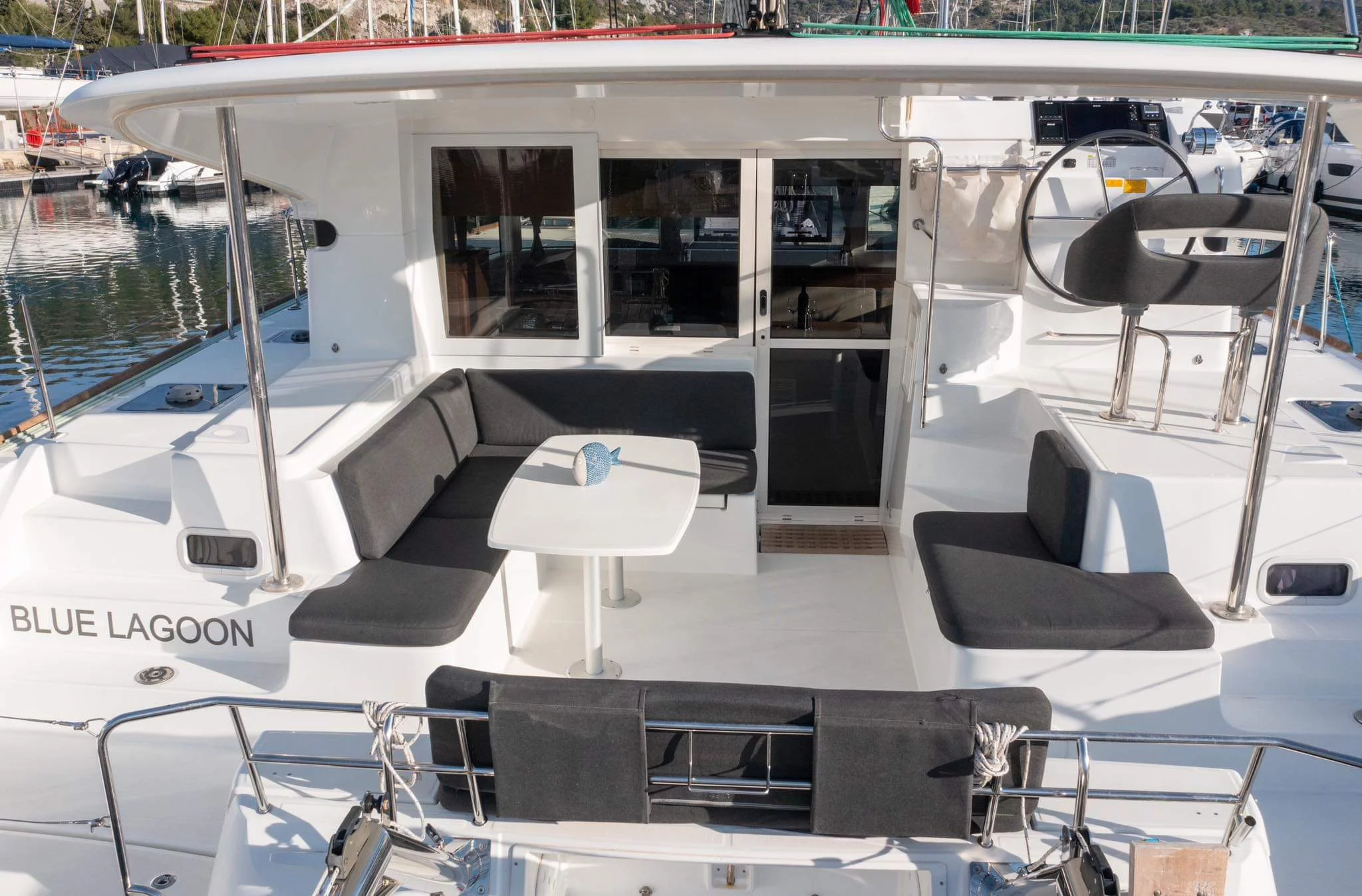 Lagoon 40 - 4 + 2 cab (Blue Lagoon)  - 2