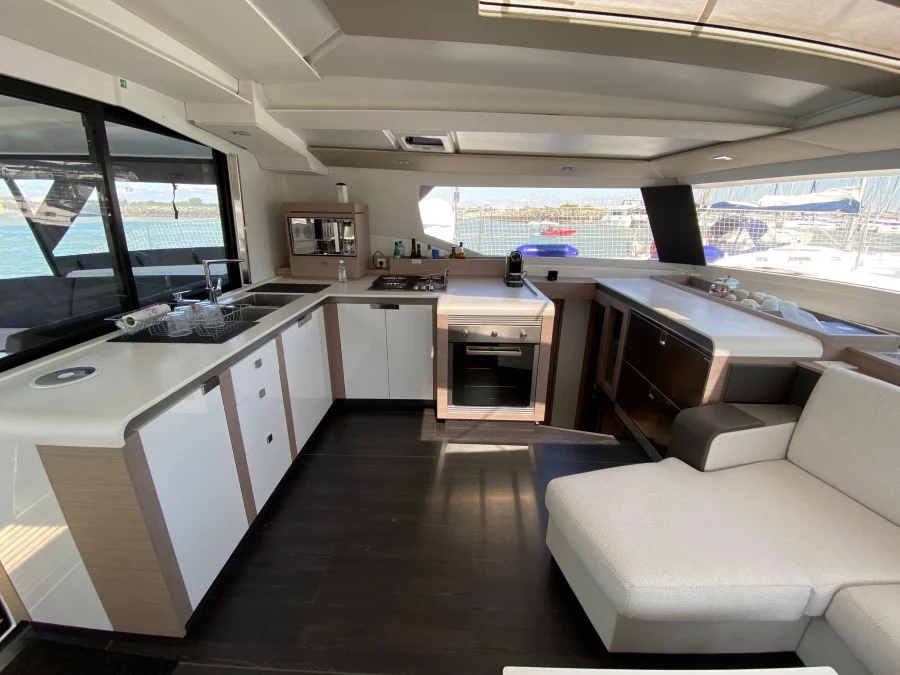 Fountaine Pajot Tanna 47 - 5 cab. (Analau)  - 12