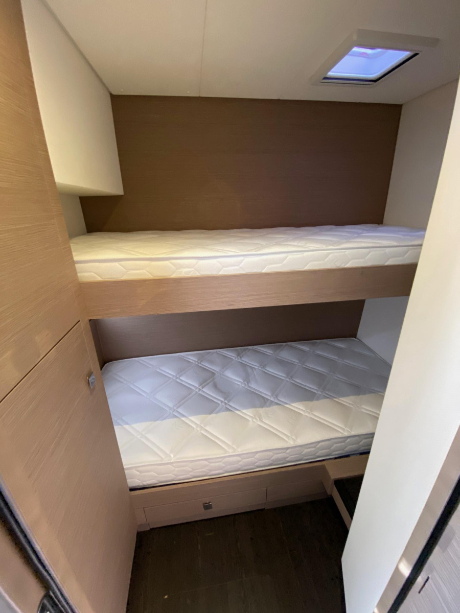 Photo #18 - Fountaine Pajot Tanna 47 - 5 cab. (Analau) in La Rochelle - 40282