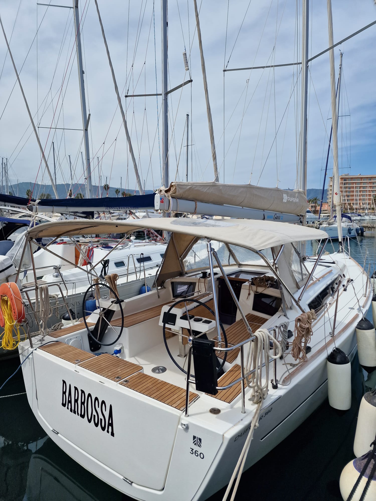 Photo #3 - Dufour 360 GL - 3 cab. (Barbossa) in Palermo - 40410