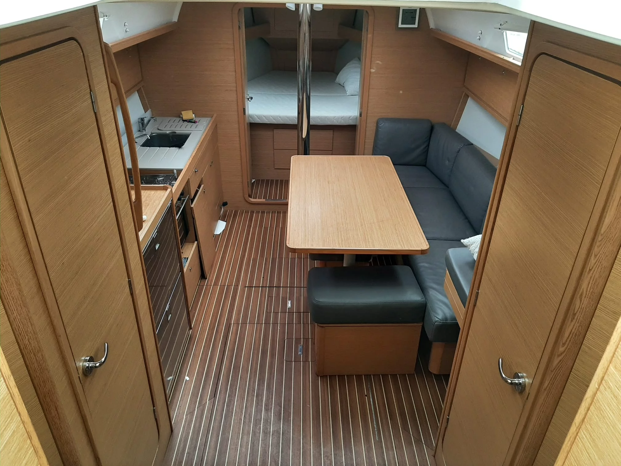 Dufour 382 GL (Shira)  - 3