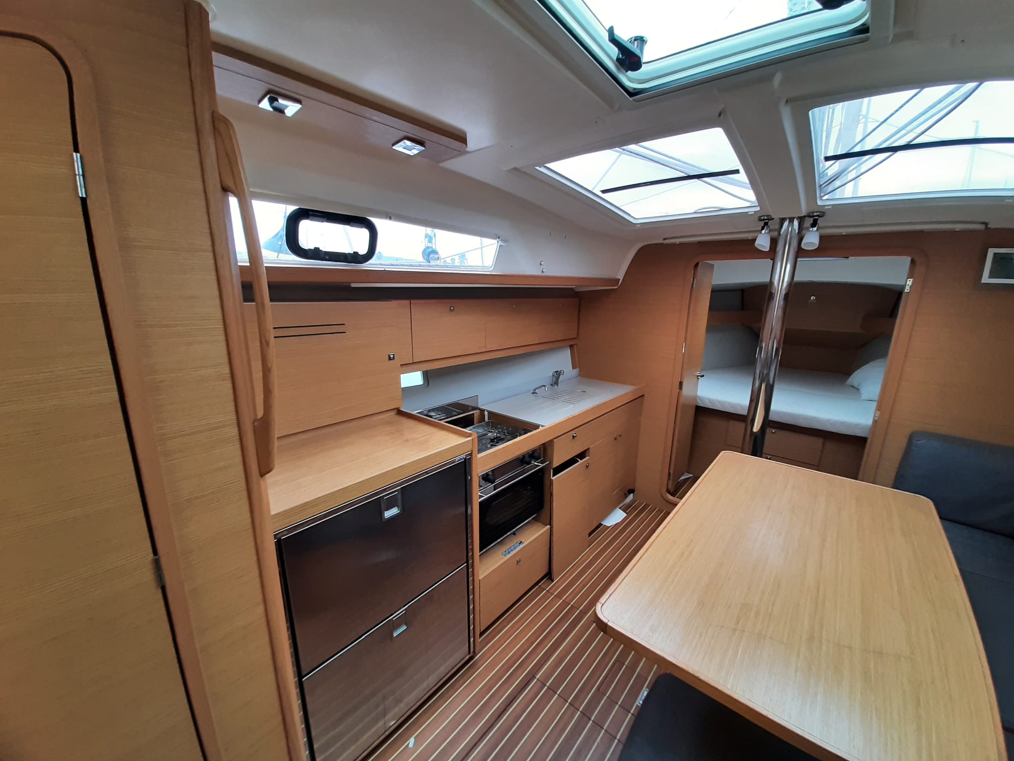 Photo #5 - Dufour 382 GL (Shira) in Portorosa - 40412