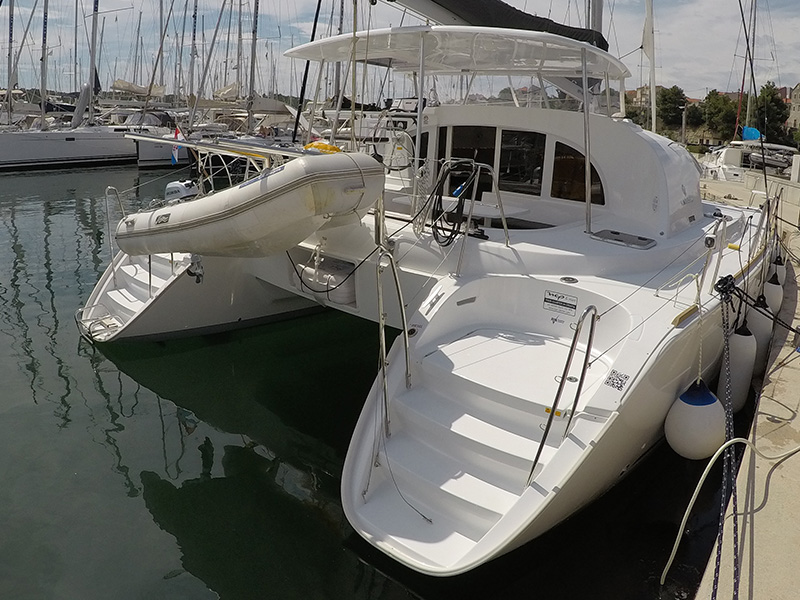 Photo #3 - Lagoon 380 - 4 + 2 cab. (Maya) en Sibenik - 40489
