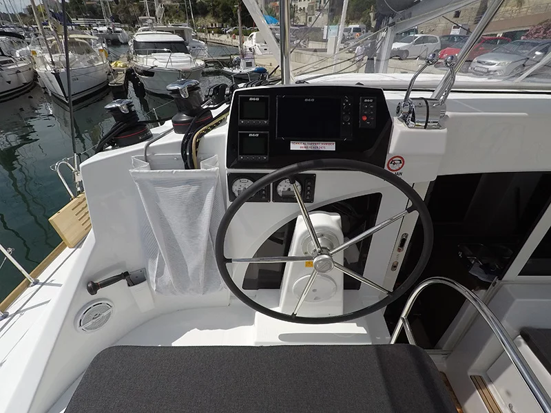Lagoon 380 - 4 + 2 cab. (Maya)  - 12