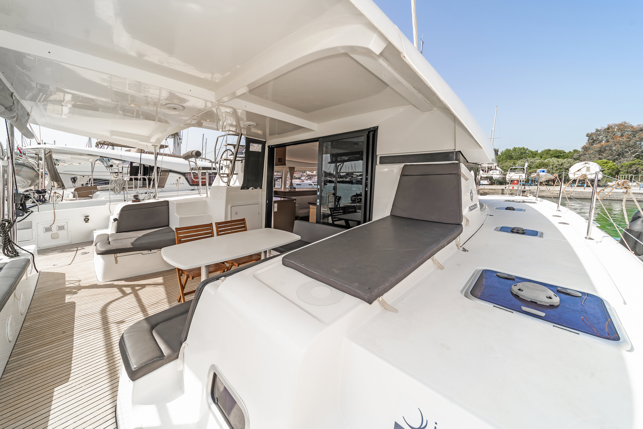Photo #7 - Lagoon 42 - 4 + 2 cab. (Equilibrium) in Corfu - 40504